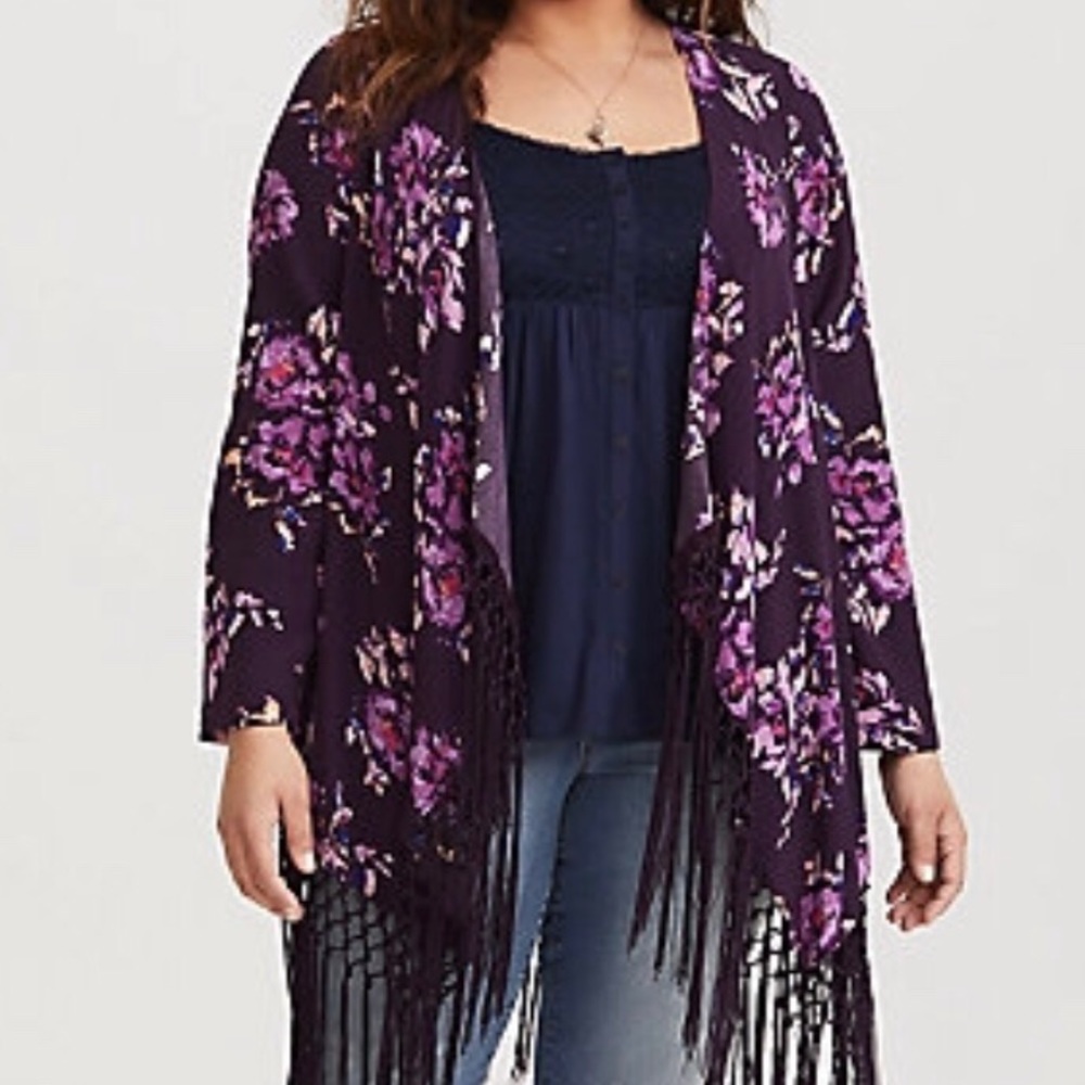 Size 1x floral fringe Kimono from Torrid.